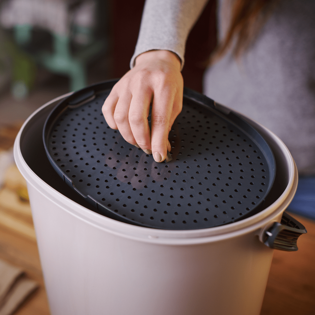 TeraGanix Bottom Sieve Essential Bucket (parts)